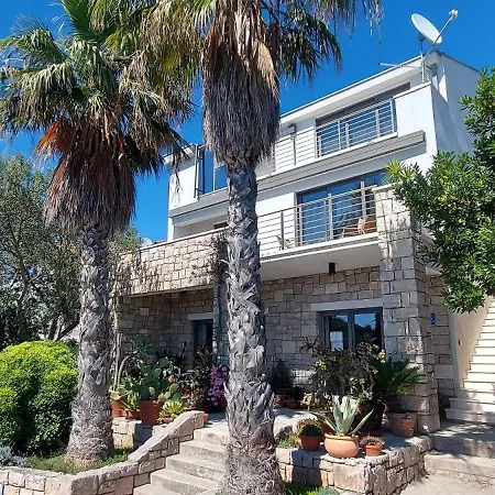 House Arta, 3 Bedroom * Murter