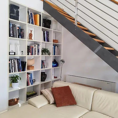 House Arta, 3 Bedroom Lägenhet Murter